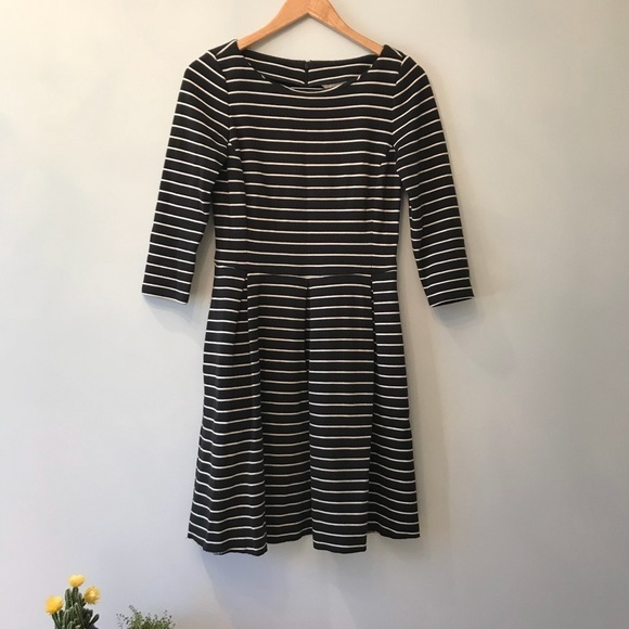 Banana Republic Dresses & Skirts - Banana Republic B/W Stripe A Line Dress 4​​​​​​